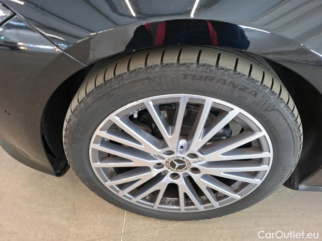  Mercedes  CLA-Klasse MERCEDES-BENZ CLA Coupe / 2019 / 4P / Coupé CLA 180 Business Line BA7 #1