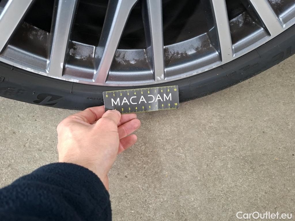  Mercedes  CLA-Klasse MERCEDES-BENZ CLA Coupe / 2019 / 4P / Coupé CLA 180 Business Line BA7 #13