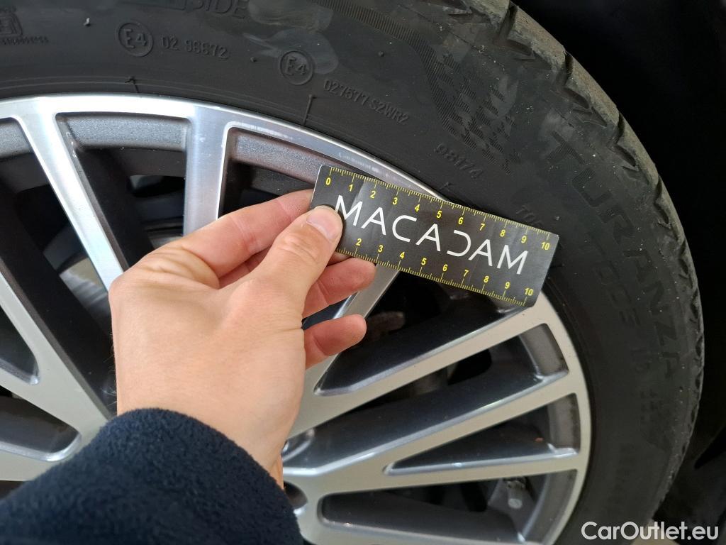  Mercedes  CLA-Klasse MERCEDES-BENZ CLA Coupe / 2019 / 4P / Coupé CLA 180 Business Line BA7 #20