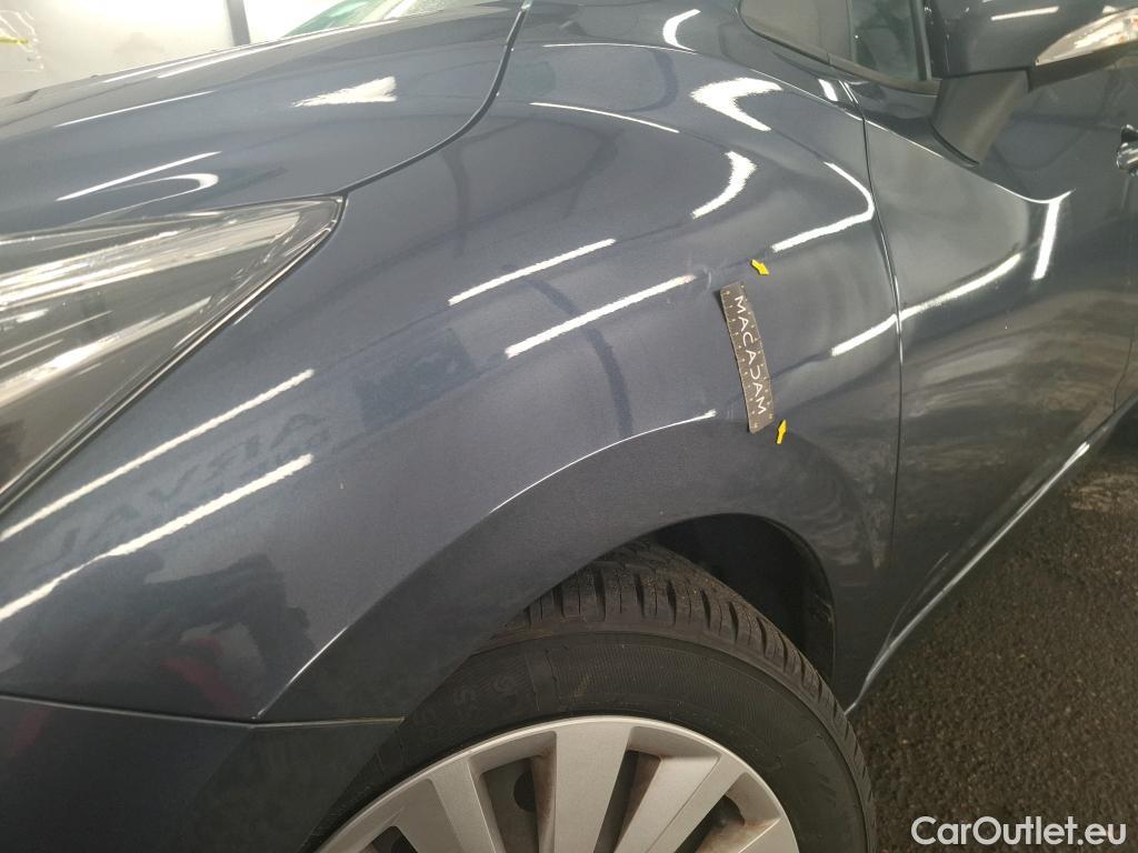  Nissan  Micra NISSAN  / 2016 / 5P / Berline IG-T 100 Business Edition #21