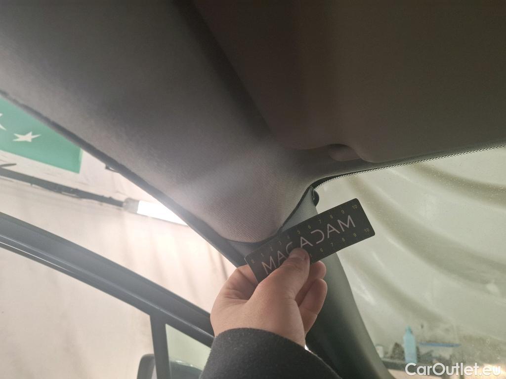  Nissan  Micra NISSAN  / 2016 / 5P / Berline IG-T 100 Business Edition #40