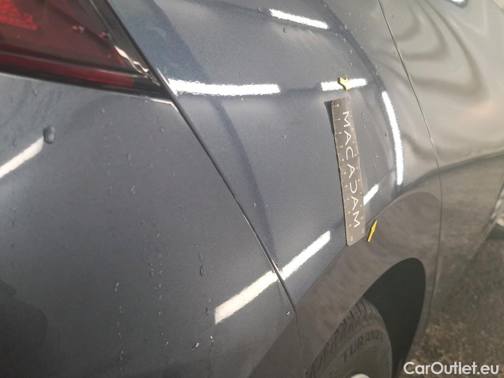  Nissan  Micra NISSAN  / 2016 / 5P / Berline IG-T 100 Business Edition #7