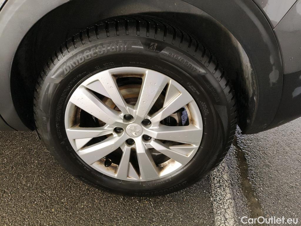  Peugeot  5008  Active Pack 1.2 PureTech 130CV BVM6 7 Sieges E6d #8