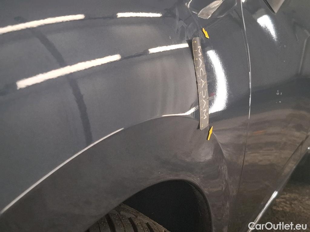  Nissan  Micra NISSAN  / 2016 / 5P / Berline IG-T 100 Business Edition #23