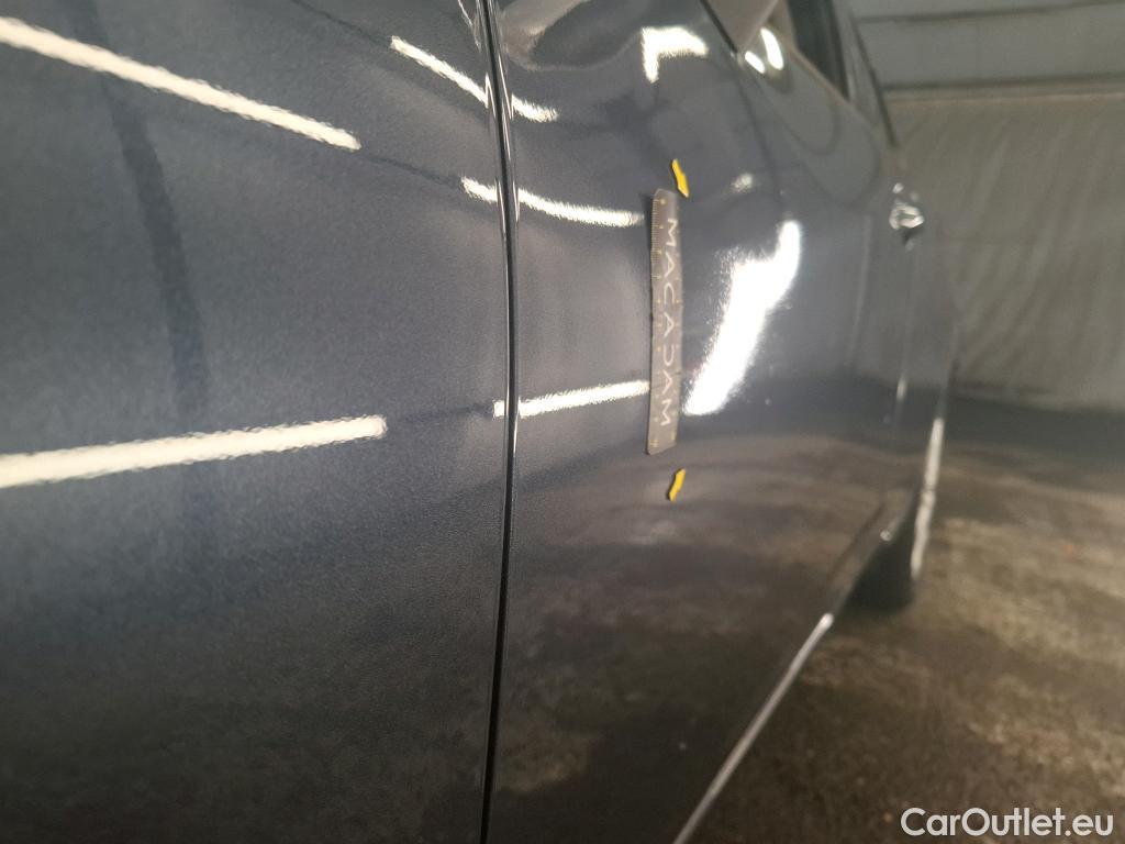  Nissan  Micra NISSAN  / 2016 / 5P / Berline IG-T 100 Business Edition #9