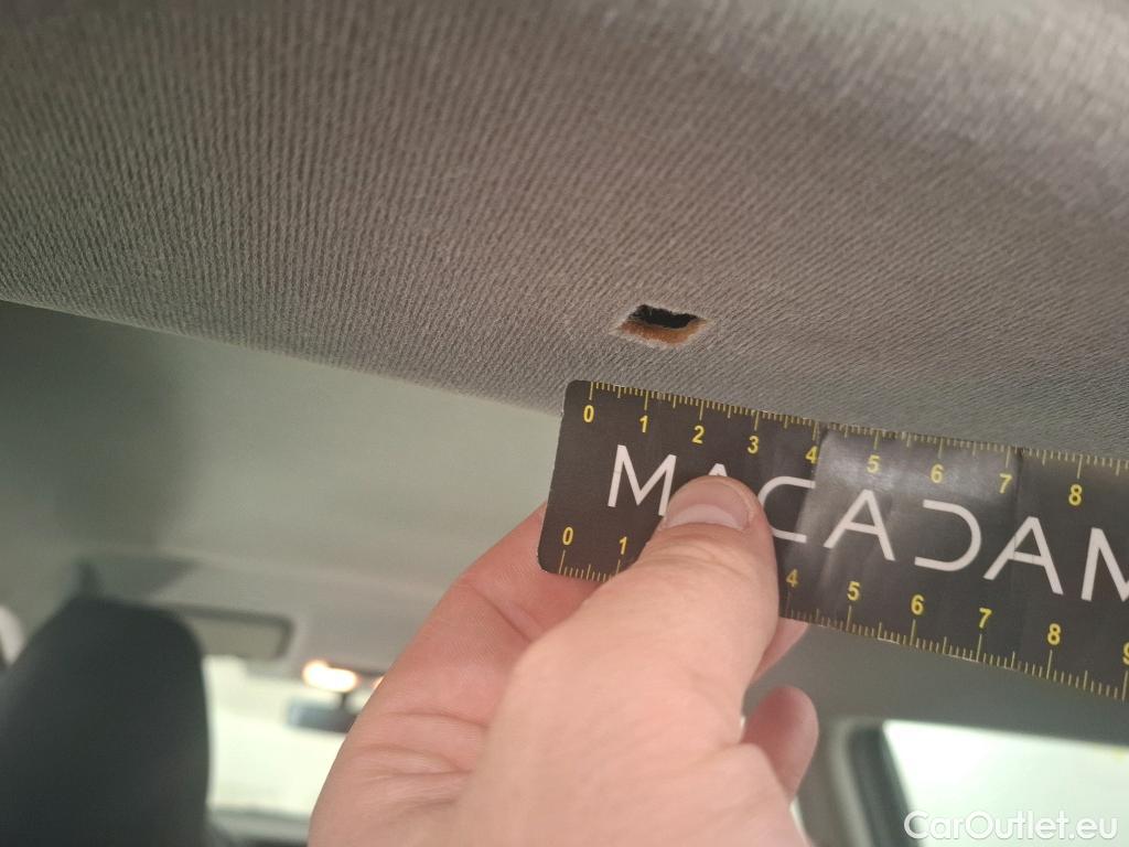  Nissan  Micra NISSAN  / 2016 / 5P / Berline IG-T 100 Business Edition #37