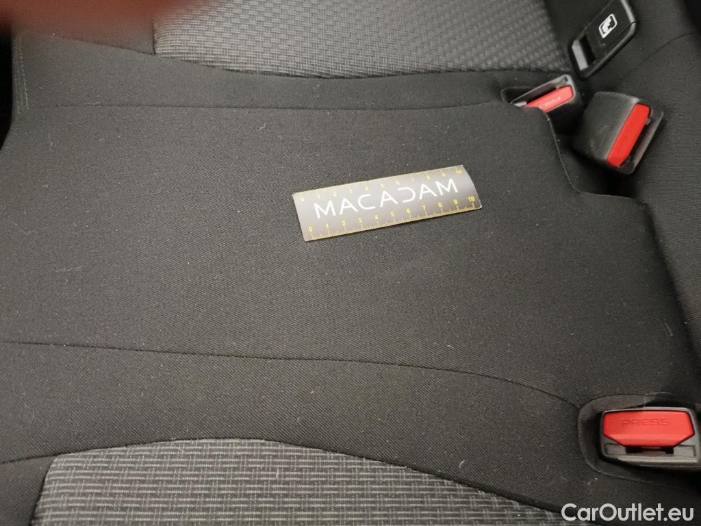  Bmw  Serie 1 BMW Série 1 / 2019 / 5P / Berline 116i DKG7 Business Design #7