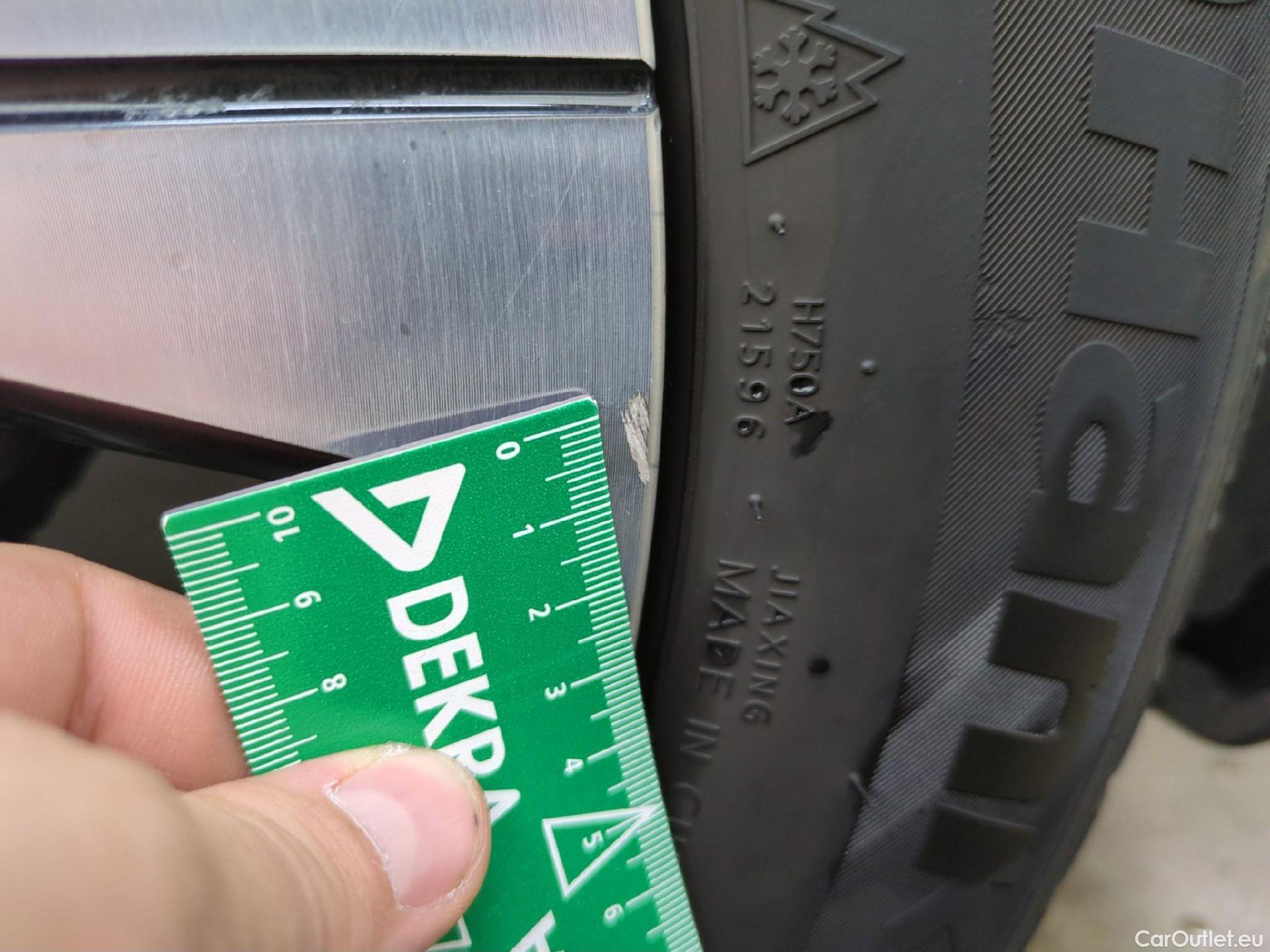  Renault  Captur RENAULT  5p Crossover Intens TCe 150 EDC FAP #1