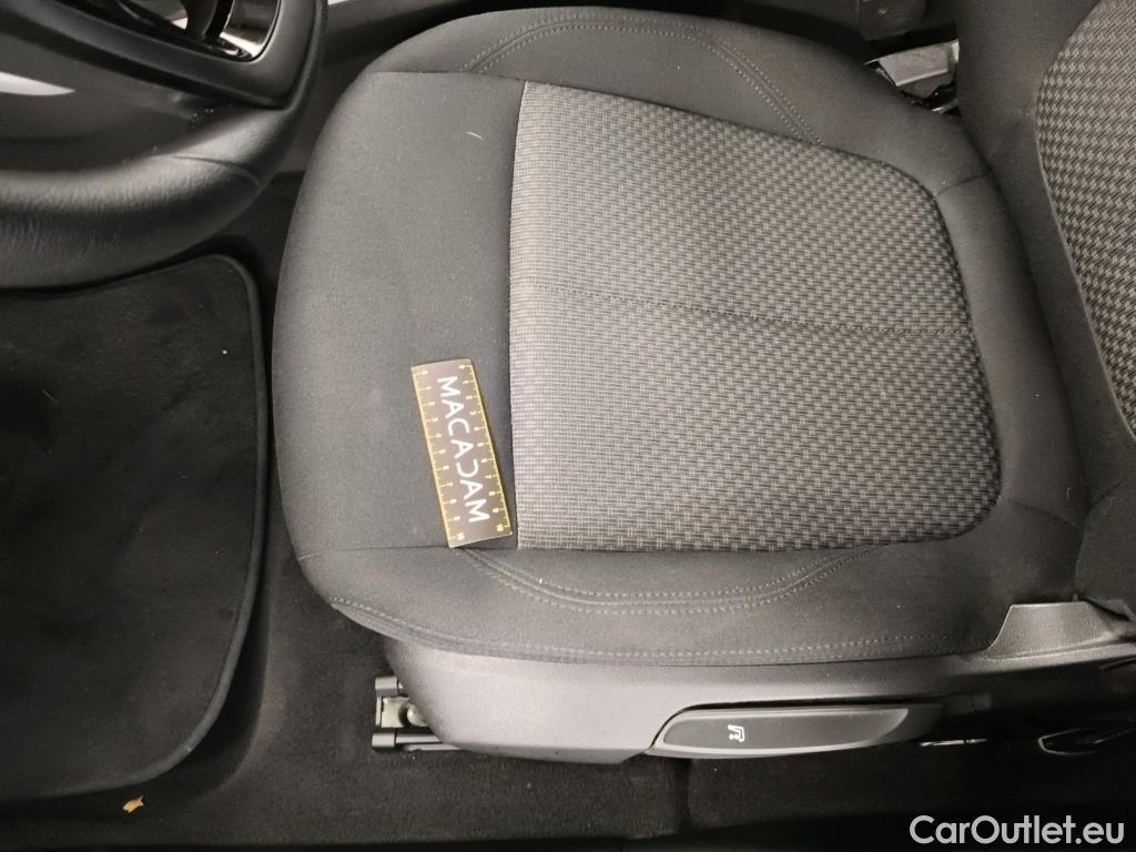  Bmw  Serie 1 BMW Série 1 / 2019 / 5P / Berline 116i DKG7 Business Design #2