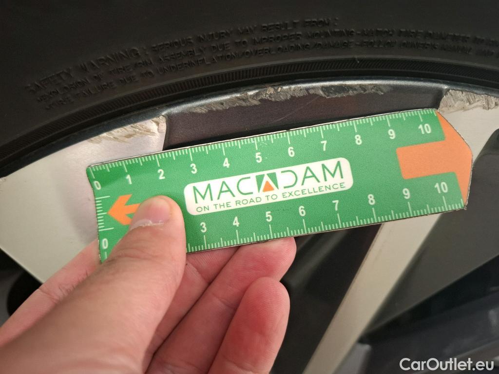  Hyundai  Tucson HYUNDAI  / 2020 / 5P / SUV 1.6 CRDI 136 DCT-7 HYBRID 48V CREATIVE #4