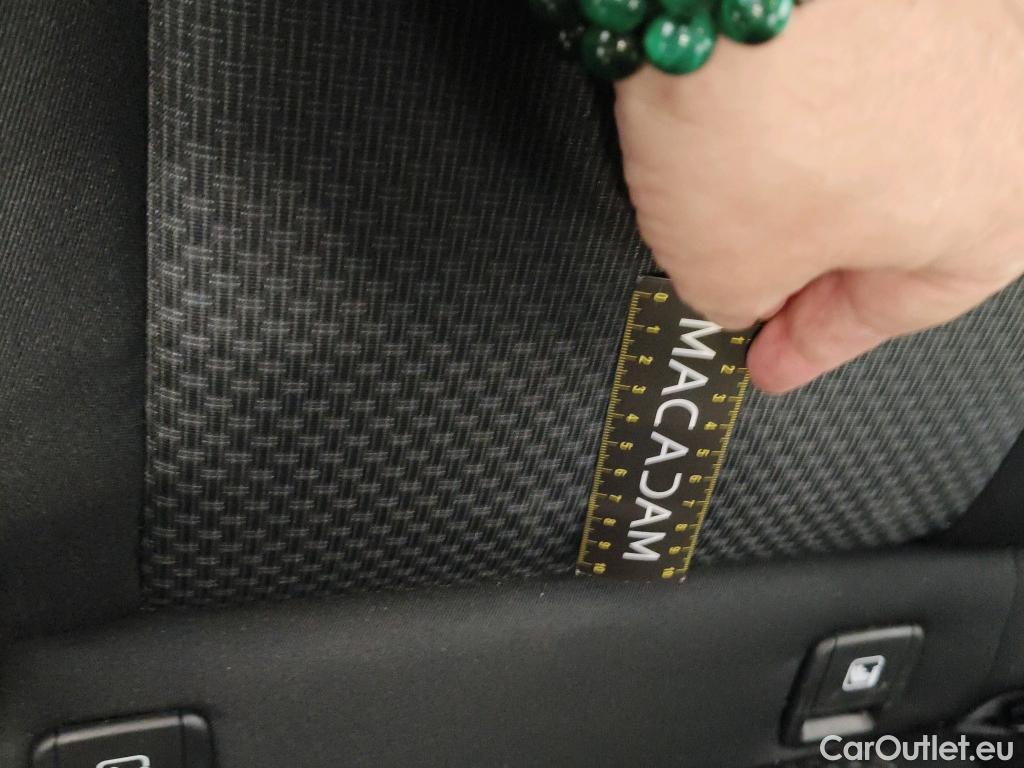  Bmw  Serie 1 BMW Série 1 / 2019 / 5P / Berline 116i DKG7 Business Design #9