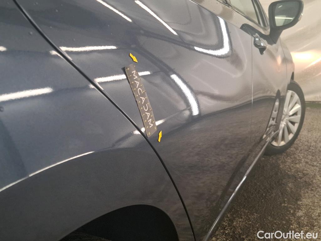  Nissan  Micra NISSAN  / 2016 / 5P / Berline IG-T 100 Business Edition #17