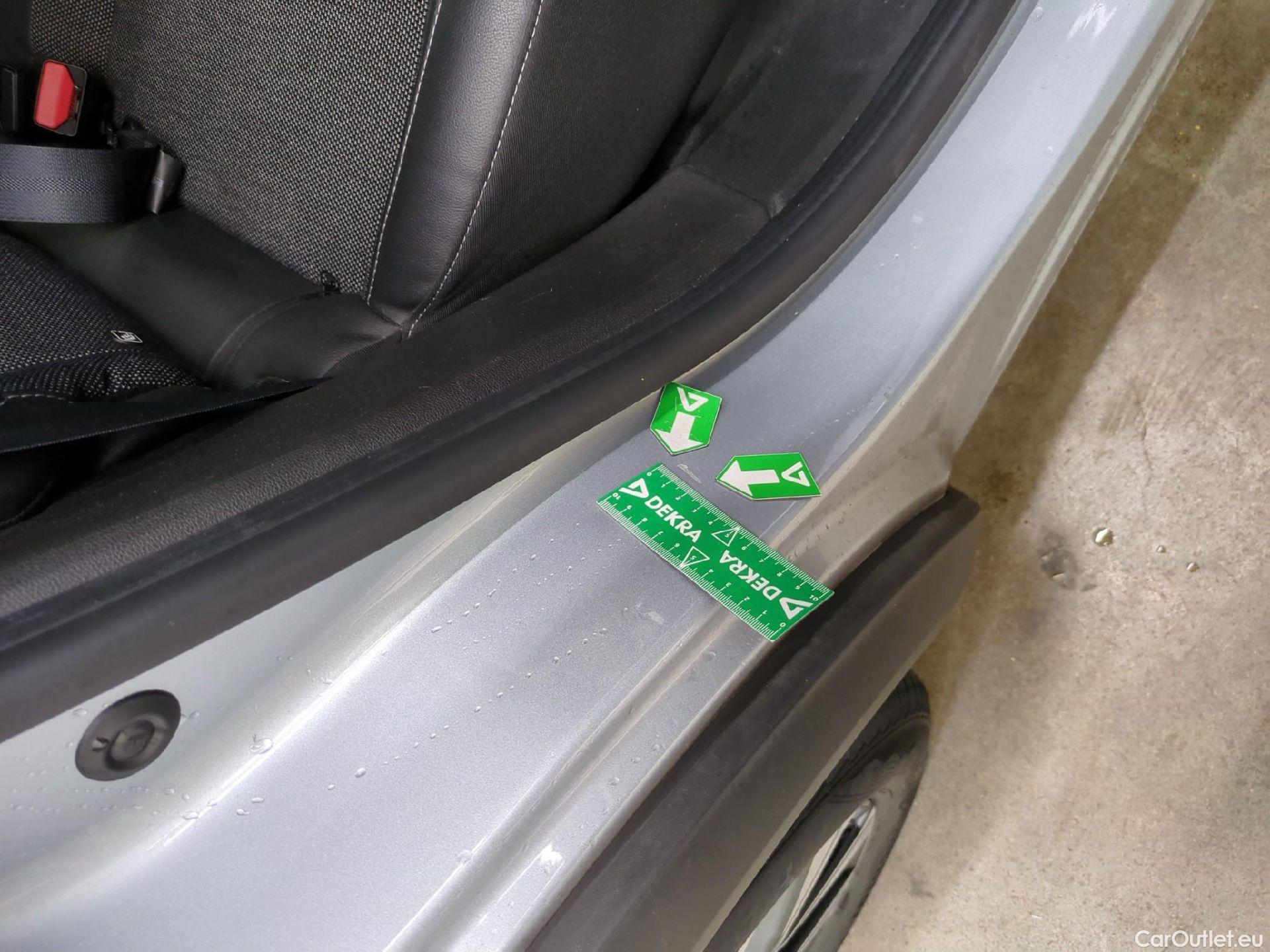  Renault  Captur RENAULT  5p Crossover Intens TCe 150 EDC FAP #9