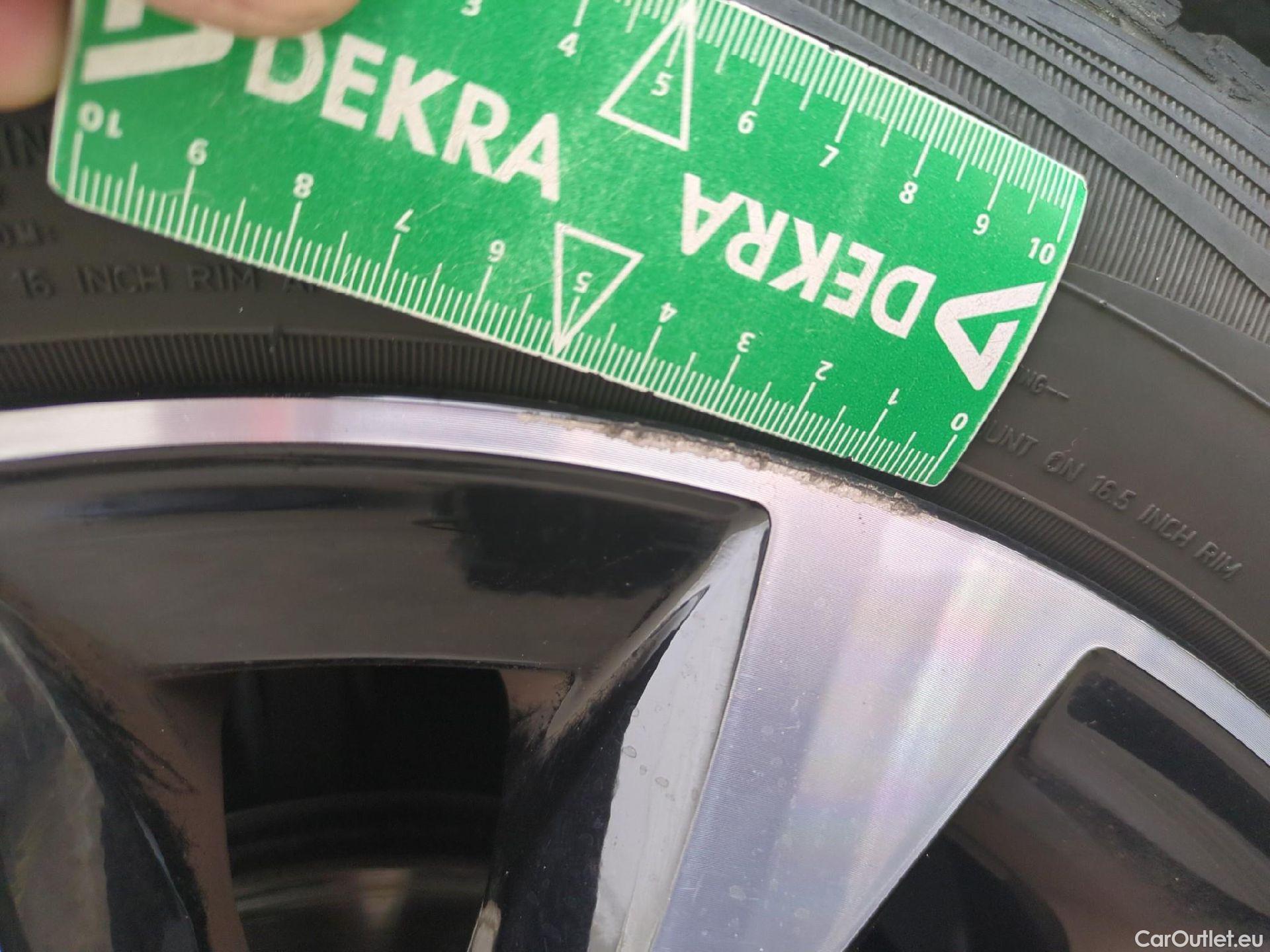  Renault  Clio  V Intens 1.0 TCe 100CV BVM5 E6dT #5