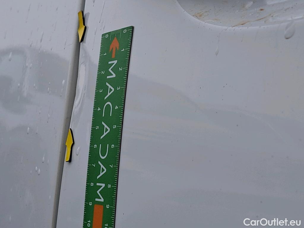  Peugeot  208  Active 1.6 HDi 75CV BVM5 E6 #1