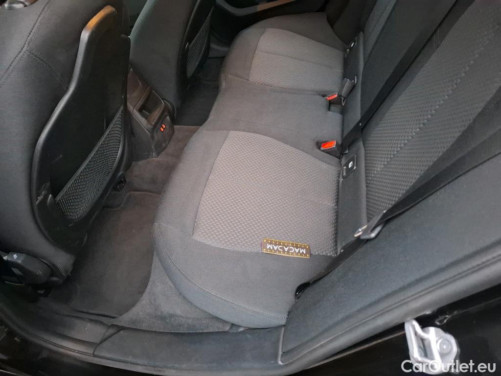  Bmw  Serie 1 BMW Série 1 / 2019 / 5P / Berline 1.5 116D DKG7 Business Design #5