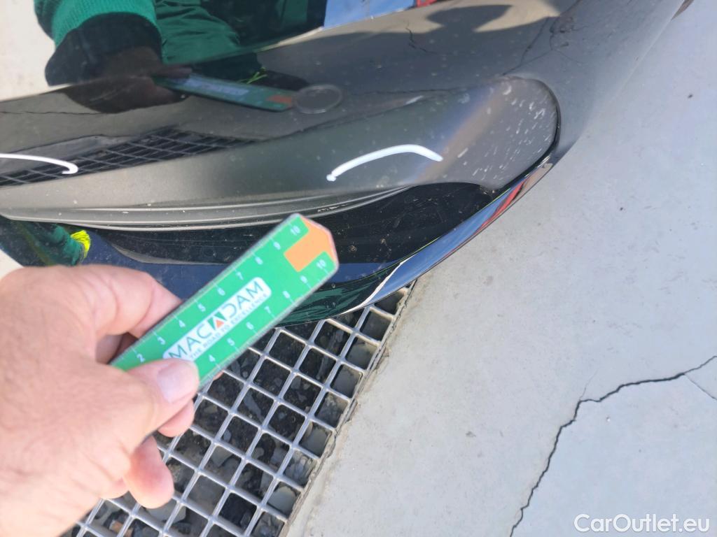  Bmw  Serie 1 BMW  / 2019 / 5P / berlina con portón 118i #25