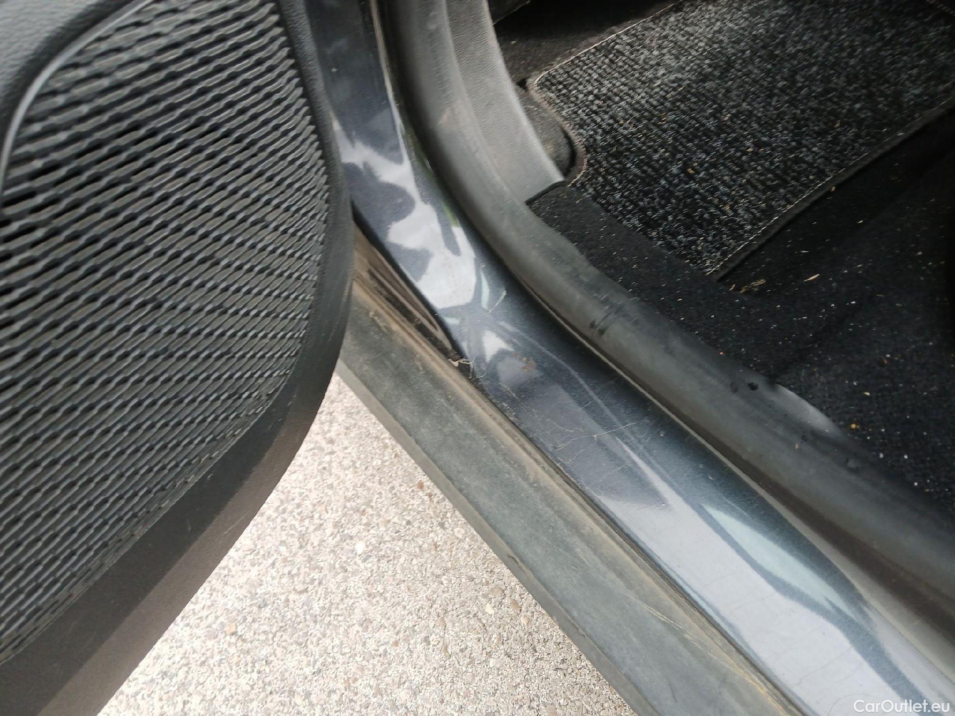  Dacia  Duster DACIA  / 2018 / 5P / todoterreno Comfort Blue dCi 85kW (115CV) 4X4 #34