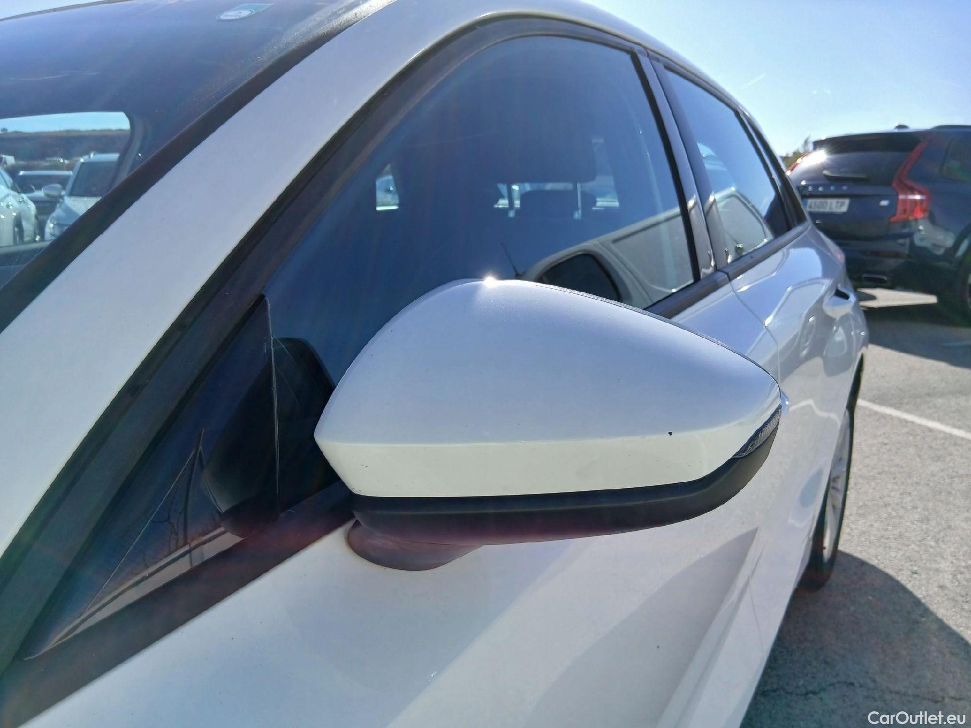  Audi  A3 AUDI  / 2020 / 5P / berlina con portón Sportback 30 TFSI 81kW (110CV) S tronic #37