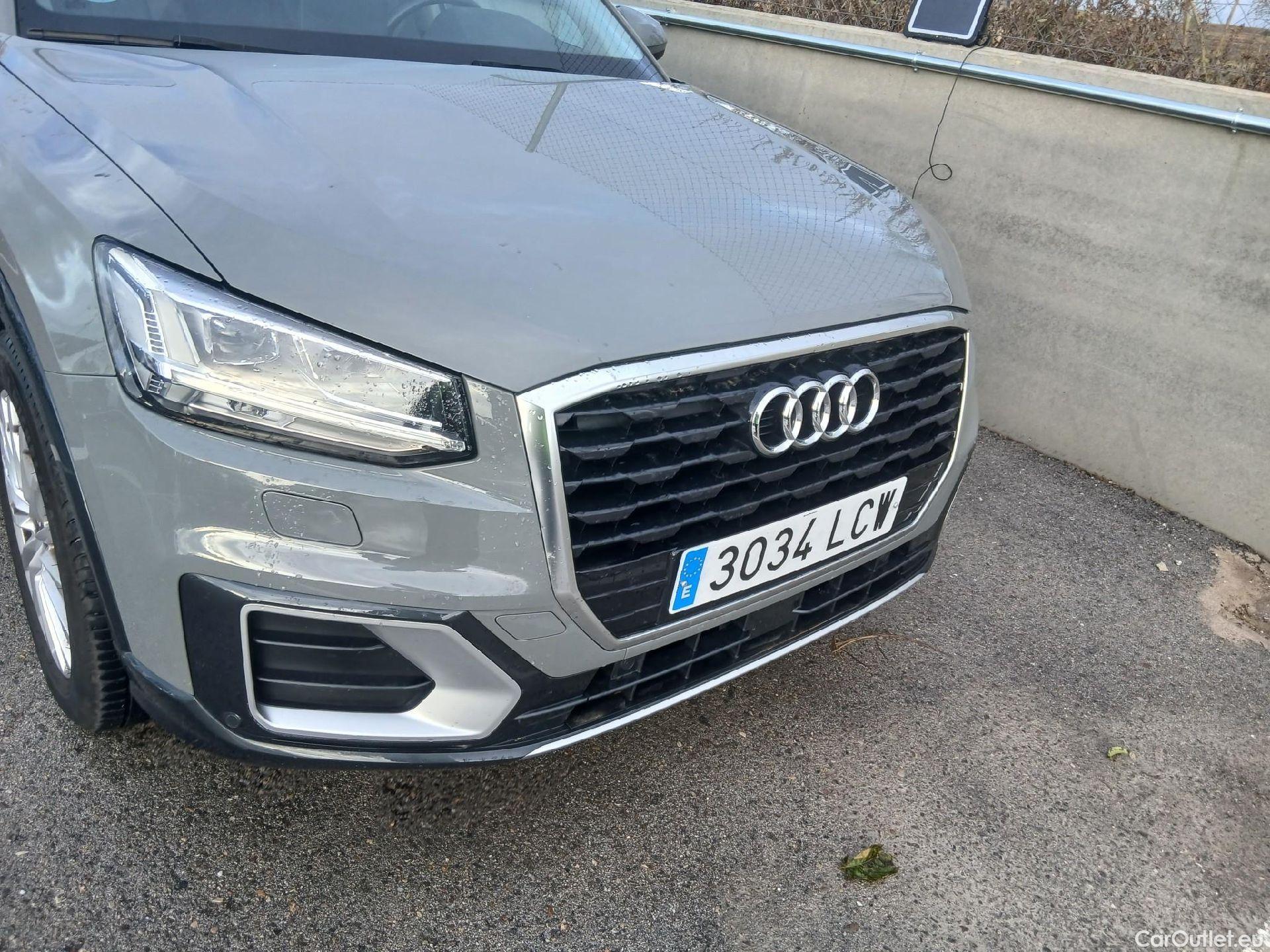  Audi  Q2 AUDI  / 2016 / 5P / todoterreno Design 30 TFSI 85kW (116CV) #3