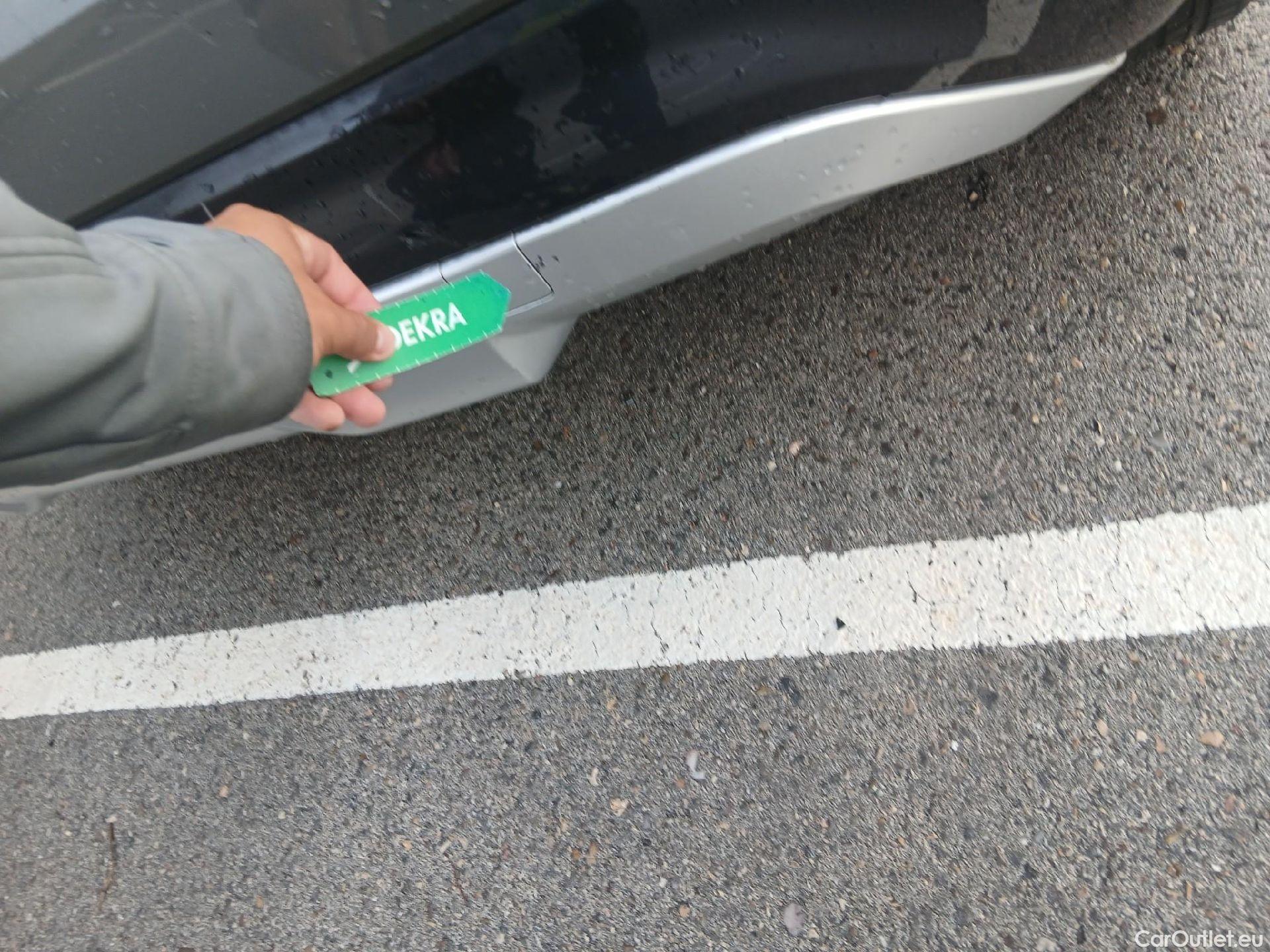  Audi  Q2 AUDI  / 2016 / 5P / todoterreno Design 30 TFSI 85kW (116CV) #10