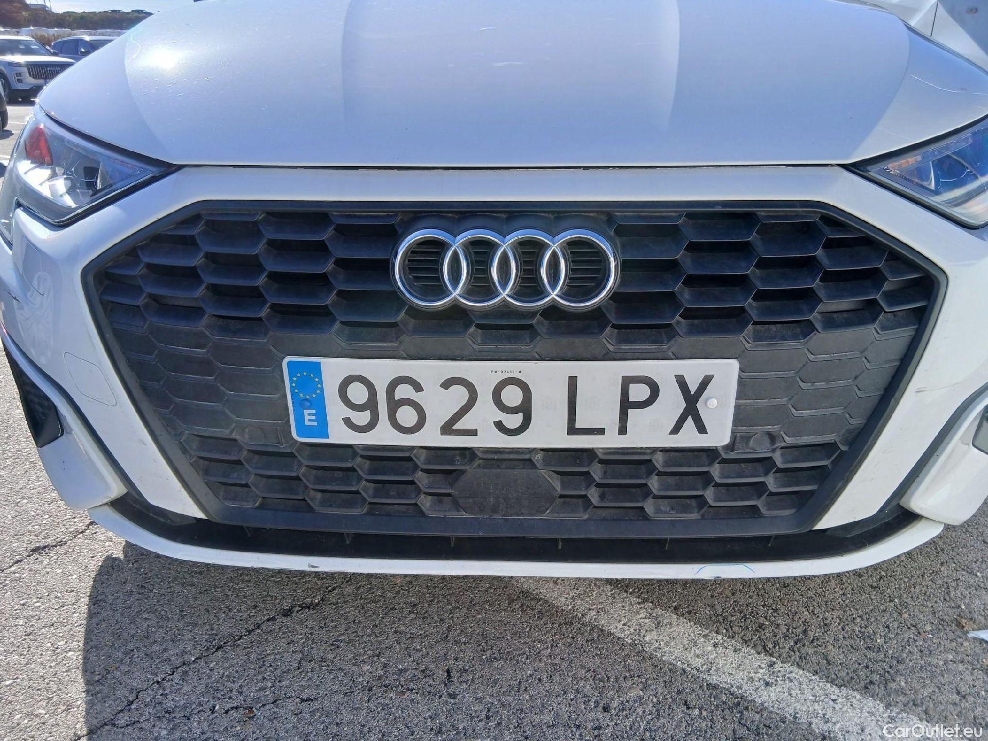  Audi  A3 AUDI  / 2020 / 5P / berlina con portón Sportback 30 TFSI 81kW (110CV) S tronic #9