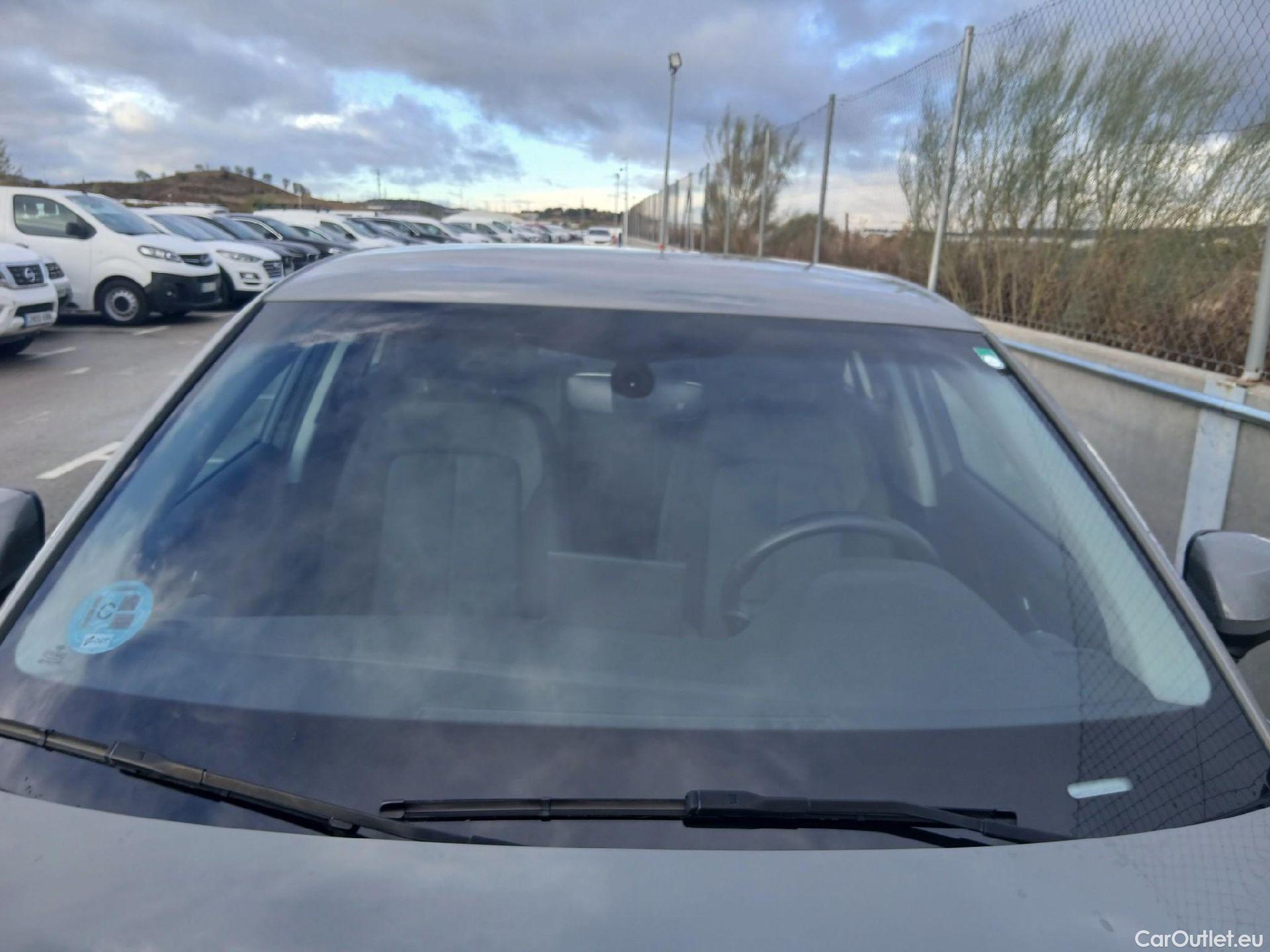  Audi  Q2 AUDI  / 2016 / 5P / todoterreno Design 30 TFSI 85kW (116CV) #5