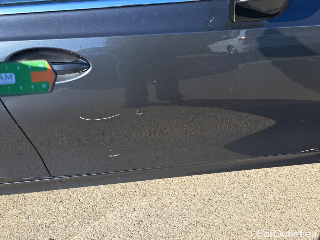  Bmw  Serie 3 BMW  / 2018 / 4P / sedán 318d #15