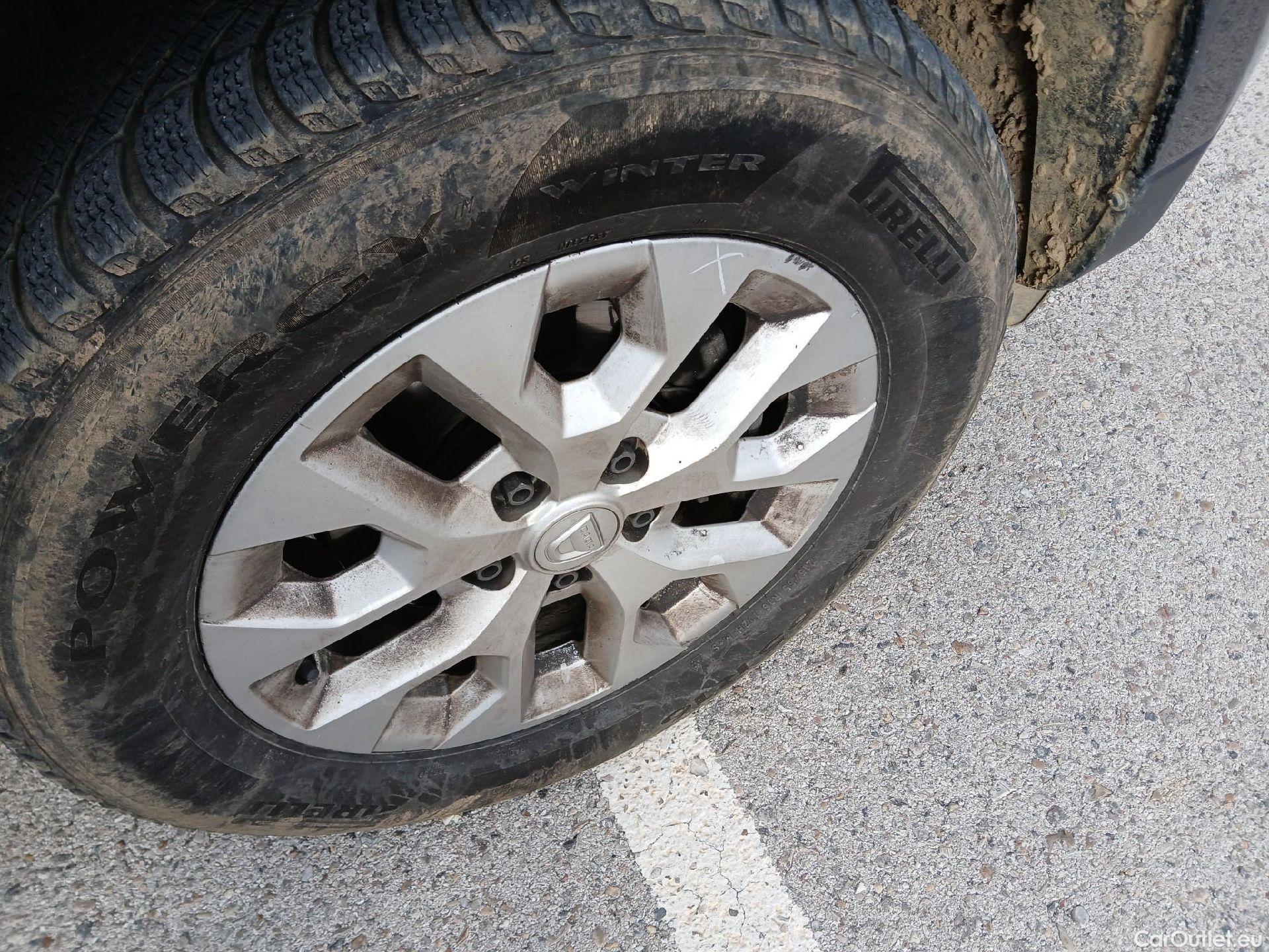  Dacia  Duster DACIA  / 2018 / 5P / todoterreno Comfort Blue dCi 85kW (115CV) 4X4 #42