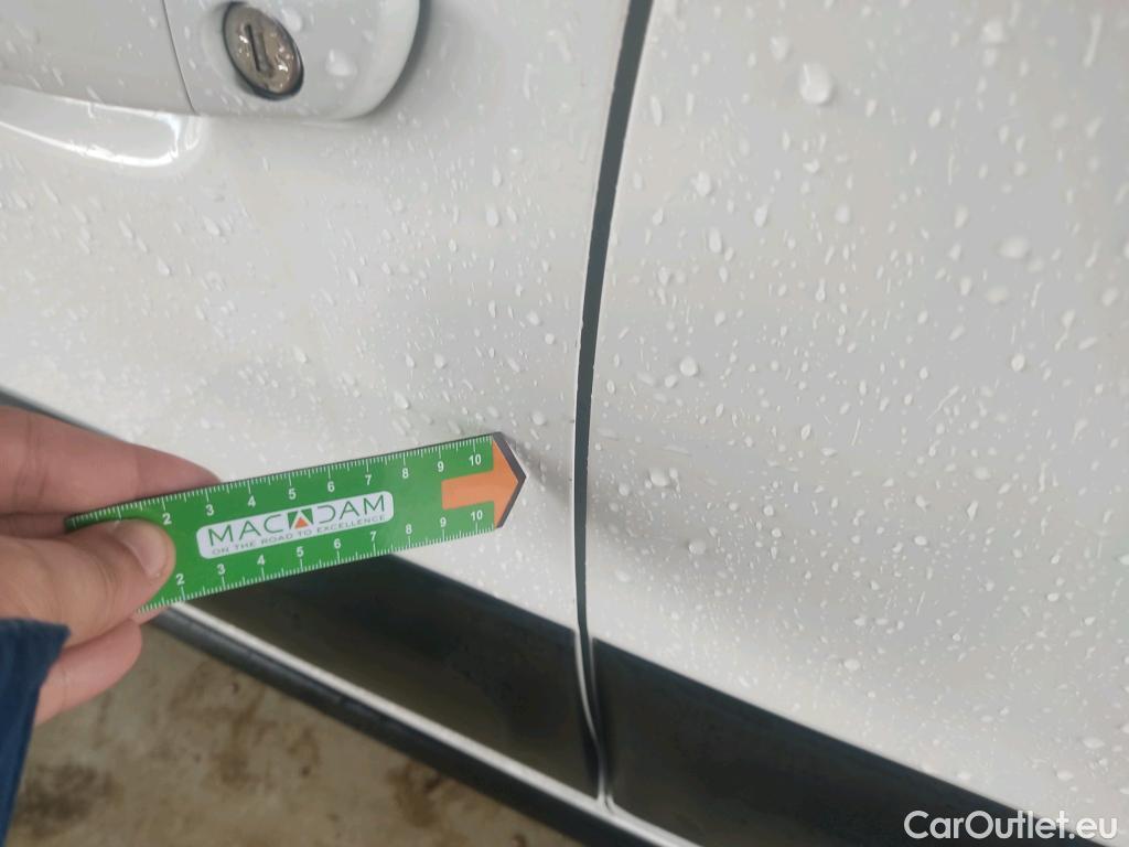  Citroen  C3 CITROEN  / 2020 / 5P / berlina con portón BlueHDi 75KW (100CV) S&S FEEL #17