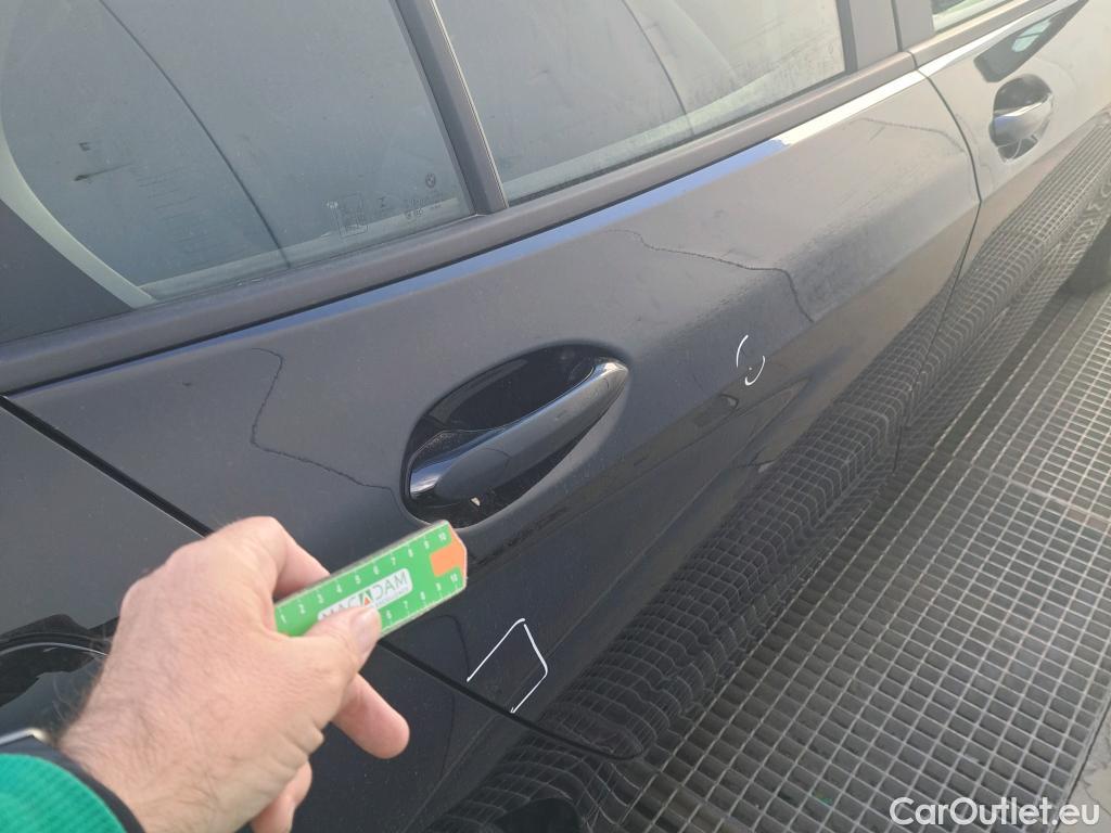  Bmw  Serie 1 BMW  / 2019 / 5P / berlina con portón 118i #1