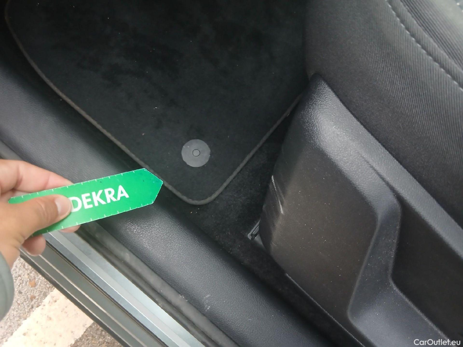  Audi  Q2 AUDI  / 2016 / 5P / todoterreno Design 30 TFSI 85kW (116CV) #1