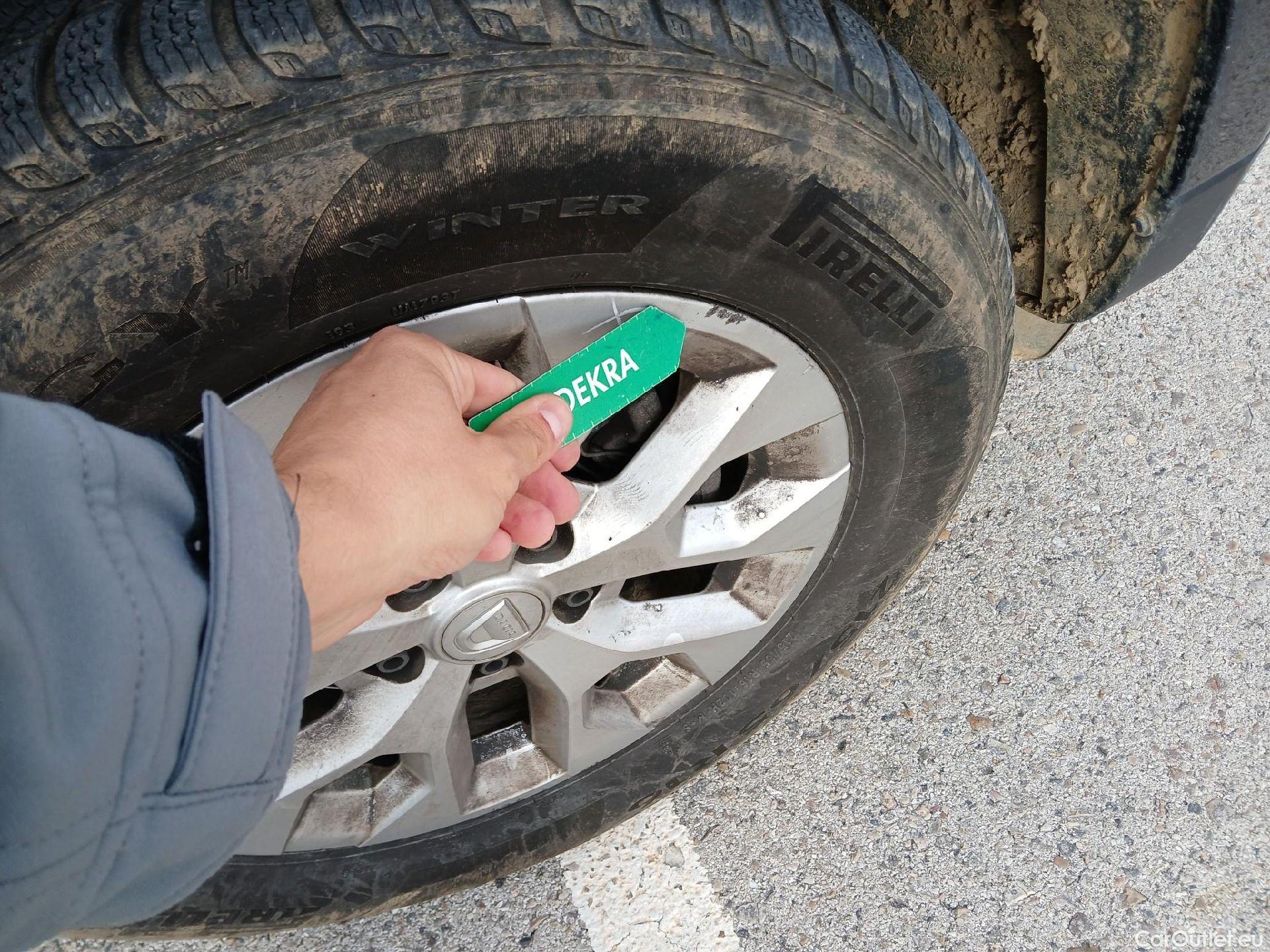  Dacia  Duster DACIA  / 2018 / 5P / todoterreno Comfort Blue dCi 85kW (115CV) 4X4 #44