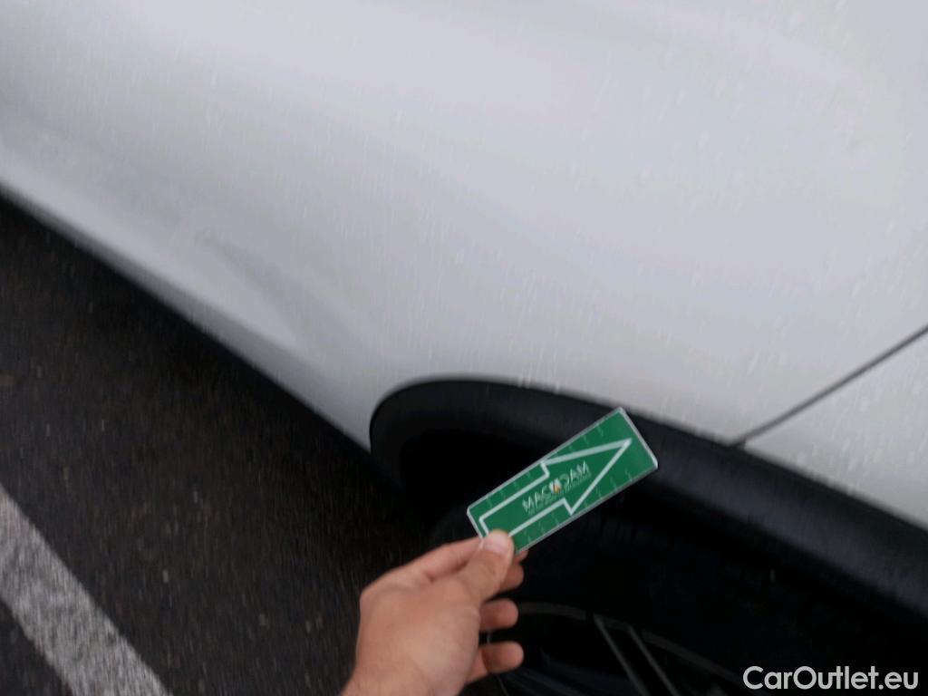  Mercedes  G-Klasee MERCEDES-BENZ GLC Coupé / 2019 / 5P / coupé GLC 200 4MATIC #24