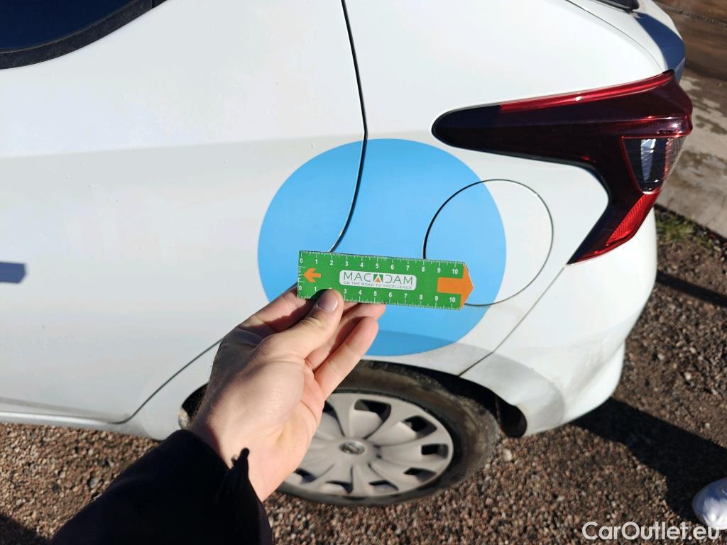  Nissan  Micra NISSAN  / 2017 / 5P / berlina con portón 1.5dCi 66 kW (90 CV) S&S Visia+ #97