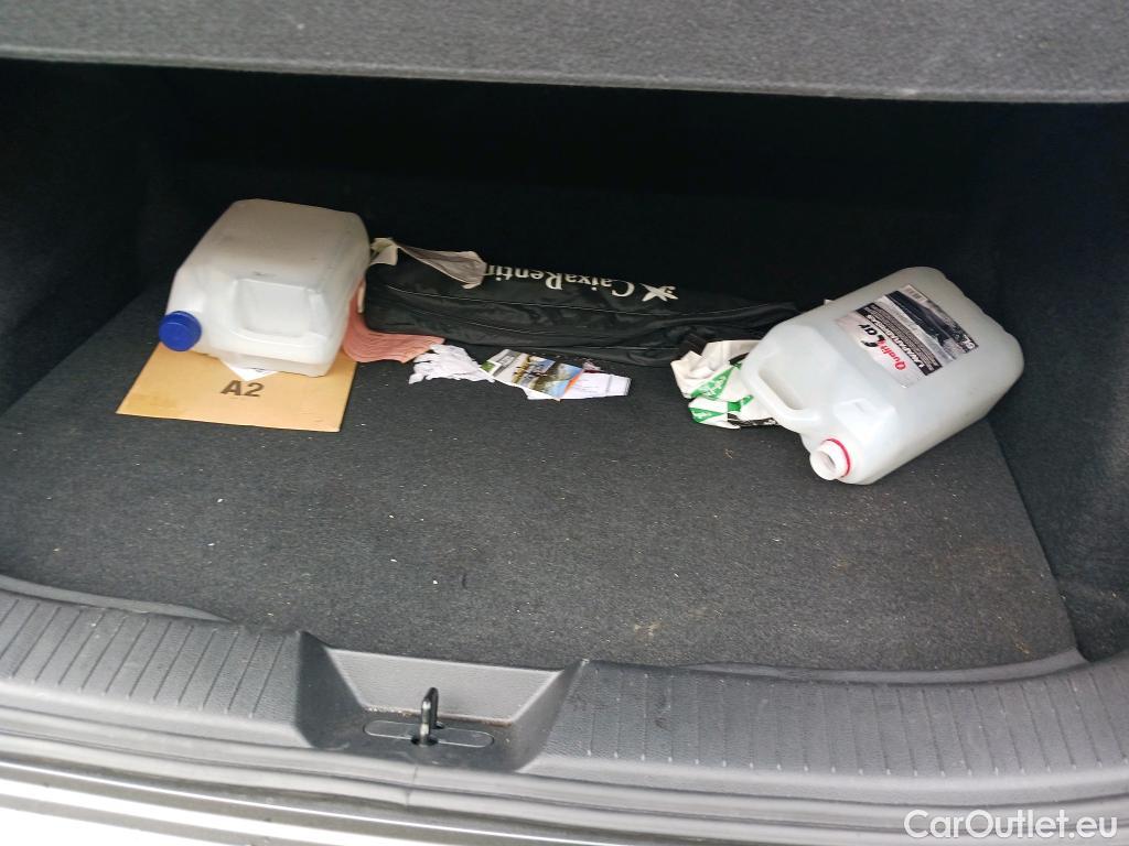  Nissan  Qashqai NISSAN  / 2021 / 5P / todoterreno DIG-T 116kW (158CV) mHEV Xtronic Acenta (AC) #8