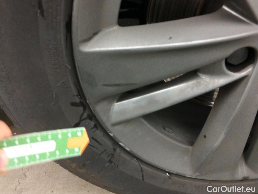  Opel   Grandland X OPEL Grandland / 2021 / 5P / todoterreno 1.5 CDTi Business Edition Auto #12