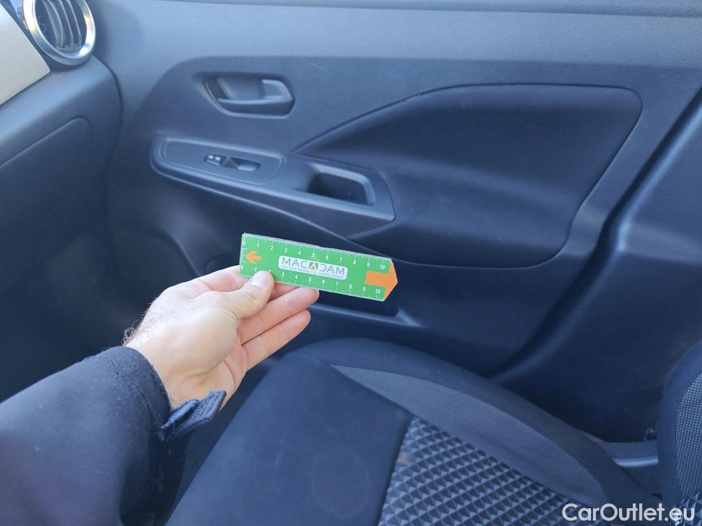  Nissan  Micra NISSAN  / 2017 / 5P / berlina con portón 1.5dCi 66 kW (90 CV) S&S Visia+ #68