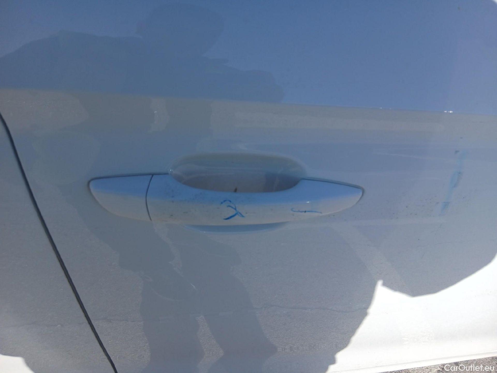  Opel  Corsa OPEL  / 2019 / 5P / 1.2T XHL 74kW (100CV) Edition (2) #22