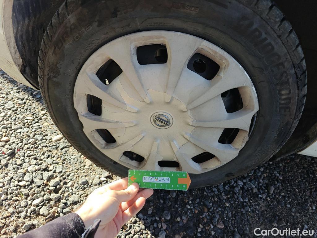  Nissan  Micra NISSAN  / 2017 / 5P / berlina con portón 1.5dCi 66 kW (90 CV) S&S Visia+ #87