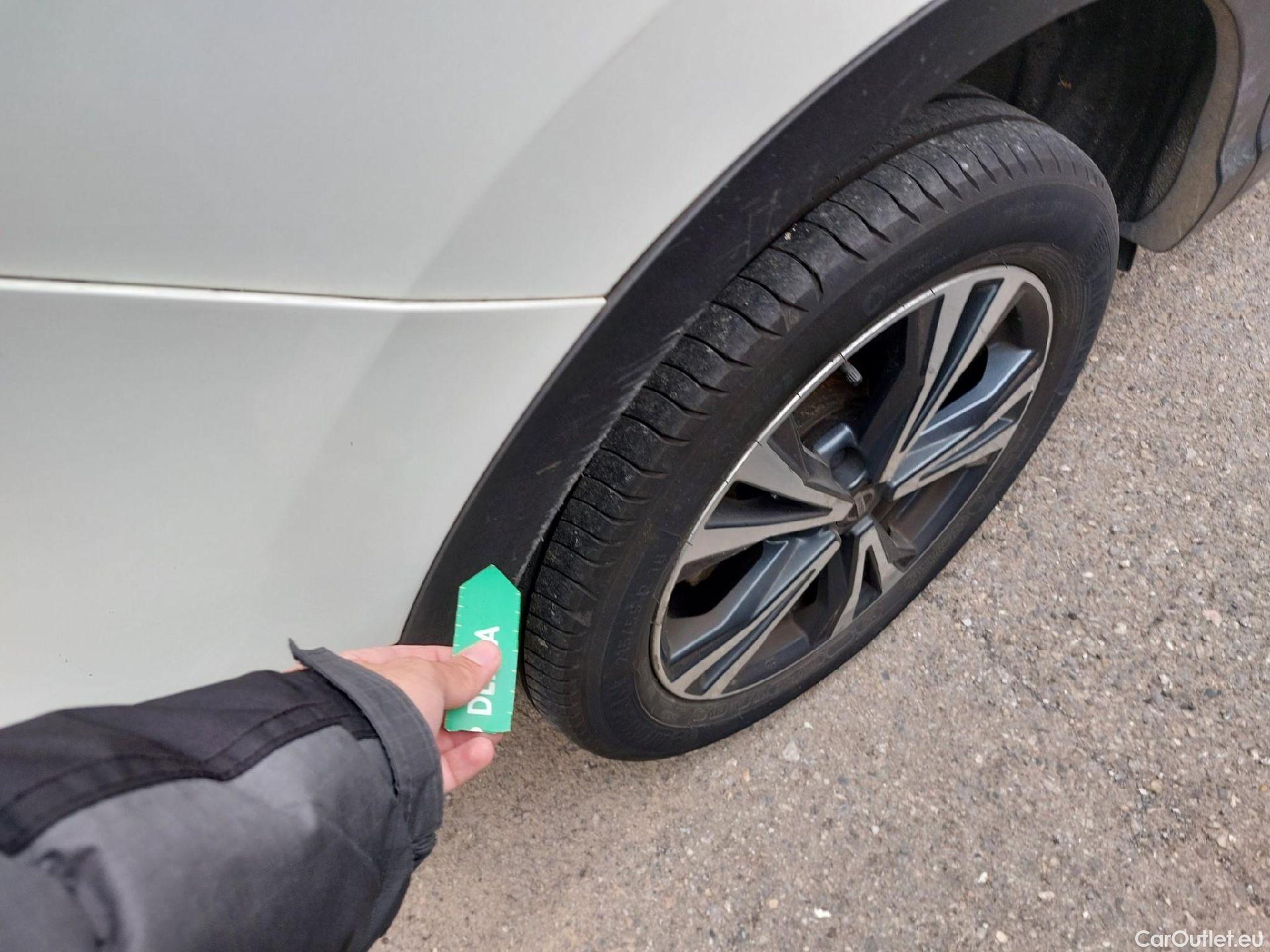  Nissan  Qashqai NISSAN  / 2017 / 5P / todoterreno dCi 150CV (110kW) N-CONNECTA (AC) #9