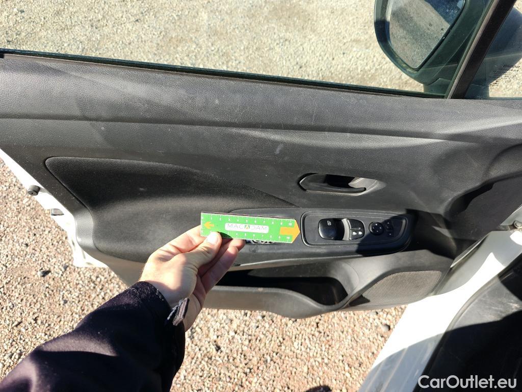  Nissan  Micra NISSAN  / 2017 / 5P / berlina con portón 1.5dCi 66 kW (90 CV) S&S Visia+ #70