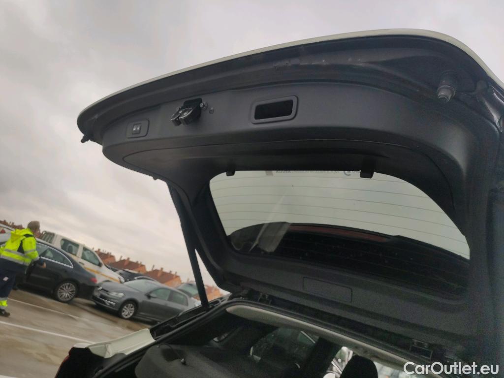  Nissan  Qashqai NISSAN  / 2021 / 5P / todoterreno DIG-T 116kW Xtronic N-Connecta #11