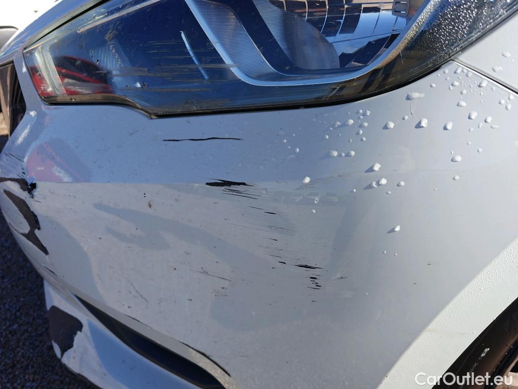  Nissan  Micra NISSAN  / 2017 / 5P / berlina con portón 1.5dCi 66 kW (90 CV) S&S Visia+ #53