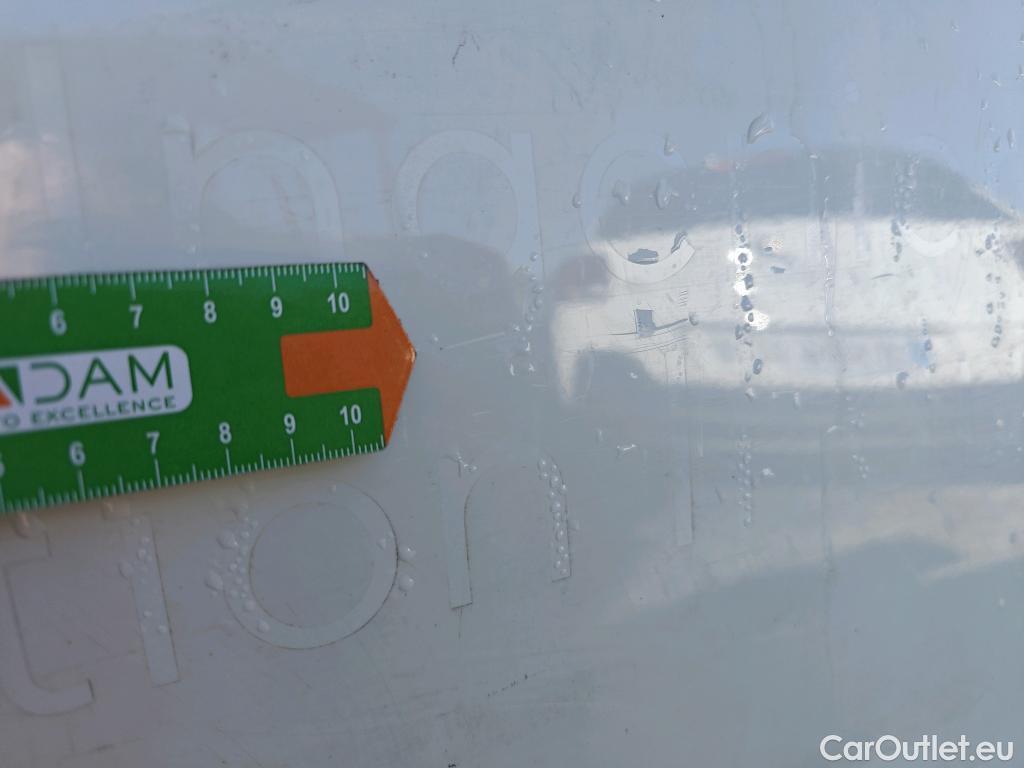  Nissan  Micra NISSAN  / 2017 / 5P / berlina con portón 1.5dCi 66 kW (90 CV) S&S Visia+ #59