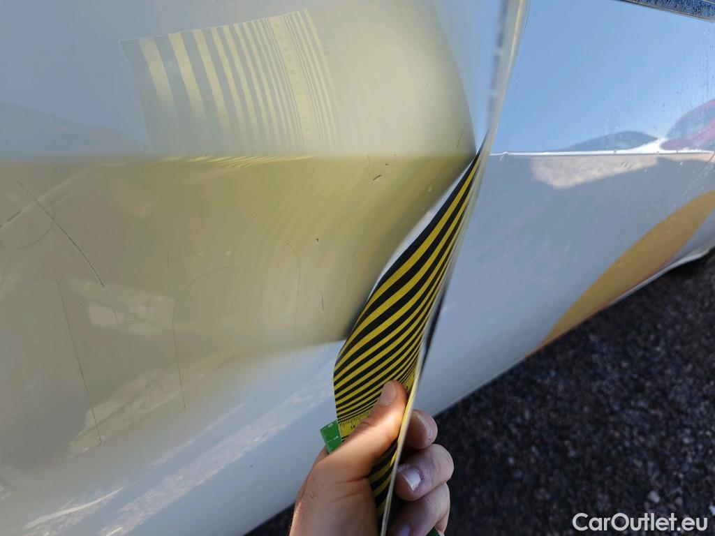  Nissan  Micra NISSAN  / 2017 / 5P / berlina con portón 1.5dCi 66 kW (90 CV) S&S Visia+ #27