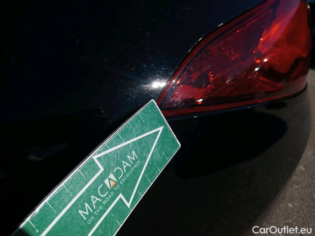  Mercedes  CLA-Klasse MERCEDES-BENZ CLA / 2019 / 5P / familiar CLA 250 e Shooting Brake #2