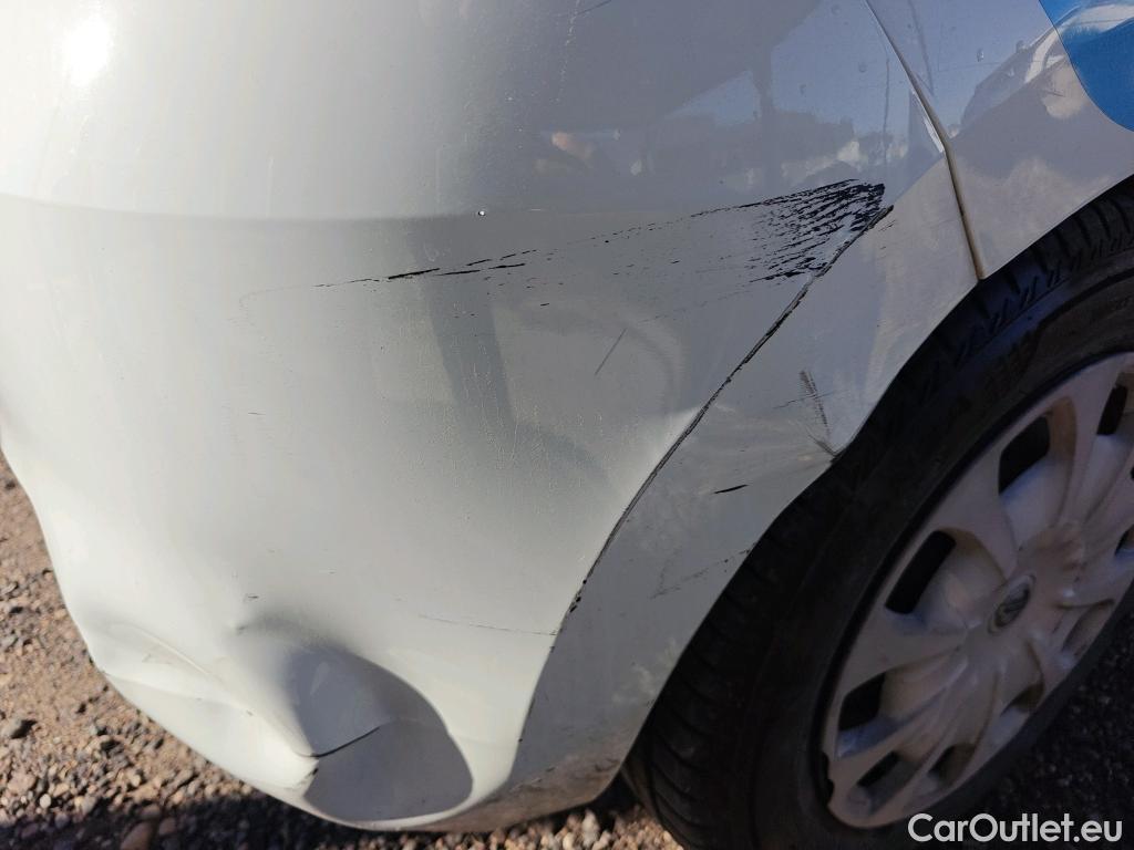  Nissan  Micra NISSAN  / 2017 / 5P / berlina con portón 1.5dCi 66 kW (90 CV) S&S Visia+ #20