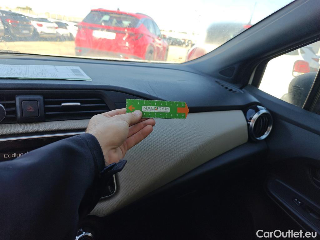  Nissan  Micra NISSAN  / 2017 / 5P / berlina con portón 1.5dCi 66 kW (90 CV) S&S Visia+ #41