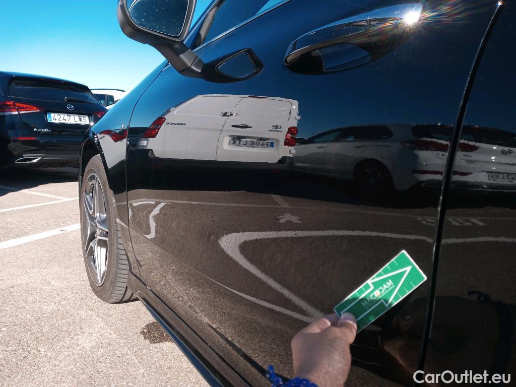  Mercedes  CLA-Klasse MERCEDES-BENZ CLA / 2019 / 5P / familiar CLA 250 e Shooting Brake #13